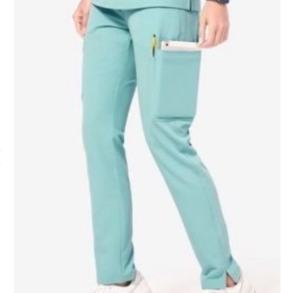 SEAGLASS Catarina scrub top and Kade scrub bottom